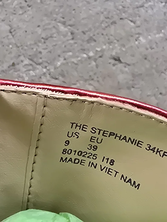 Katy Perry Women's the Stephanie Mule Flat Shoes Gold Red Size 9M Gift BOW - Picture 3 of 4